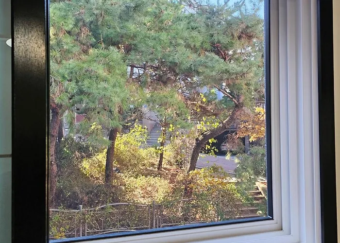 Newly Opened - Auryeon - 7min Walk From Yeonsinnae Station Line3, 6, Gtx-a, Neat&cozy,free Parking, Wifi, Netflix 아파트 서울특별시