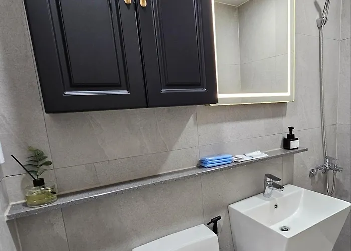 Newly Opened - Auryeon - 7min Walk From Yeonsinnae Station Line3, 6, Gtx-a, Neat&cozy,free Parking, Wifi, Netflix