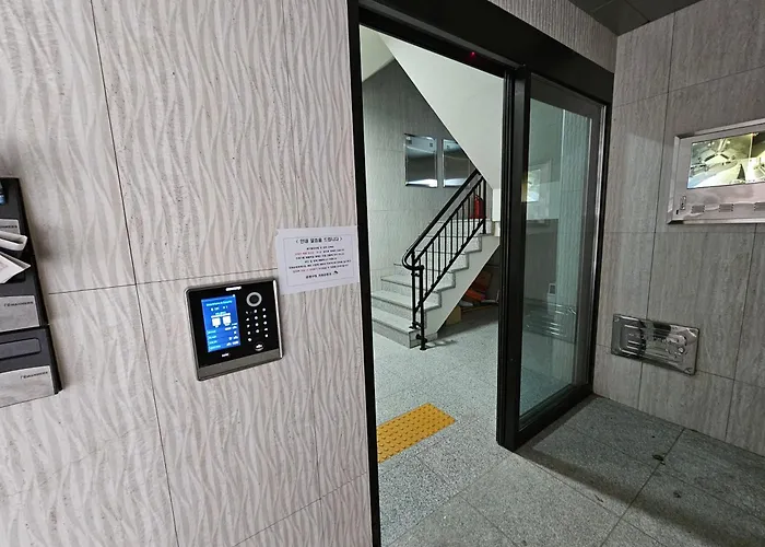 Newly Opened - Auryeon - 7min Walk From Yeonsinnae Station Line3, 6, Gtx-a, Neat&cozy,free Parking, Wifi, Netflix 서울특별시