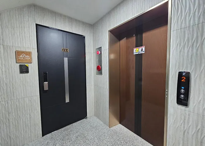 Newly Opened - Auryeon - 7min Walk From Yeonsinnae Station Line3, 6, Gtx-a, Neat&cozy,free Parking, Wifi, Netflix 아파트 서울특별시