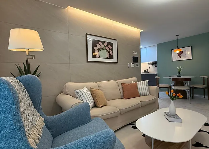Newly Opened - Auryeon - 7min Walk From Yeonsinnae Station Line3, 6, Gtx-a, Neat&cozy,free Parking, Wifi, Netflix 아파트 서울특별시